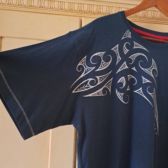 Kia Kaha Men's N Garu T Shirt Tattoo Design Crew Neck Sz XL Teal NWT - Picture 7 of 9